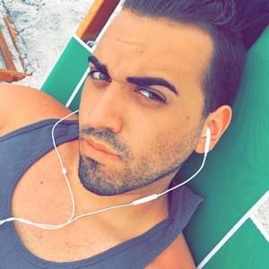 Meet your Posher, Jaritt